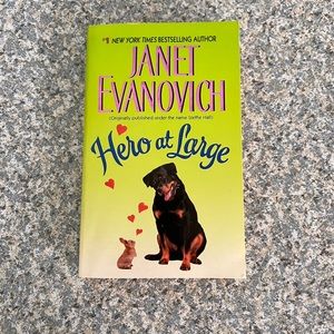 Hero at Large Mass Market Paperback By Evanovich, Janet - Good Condition